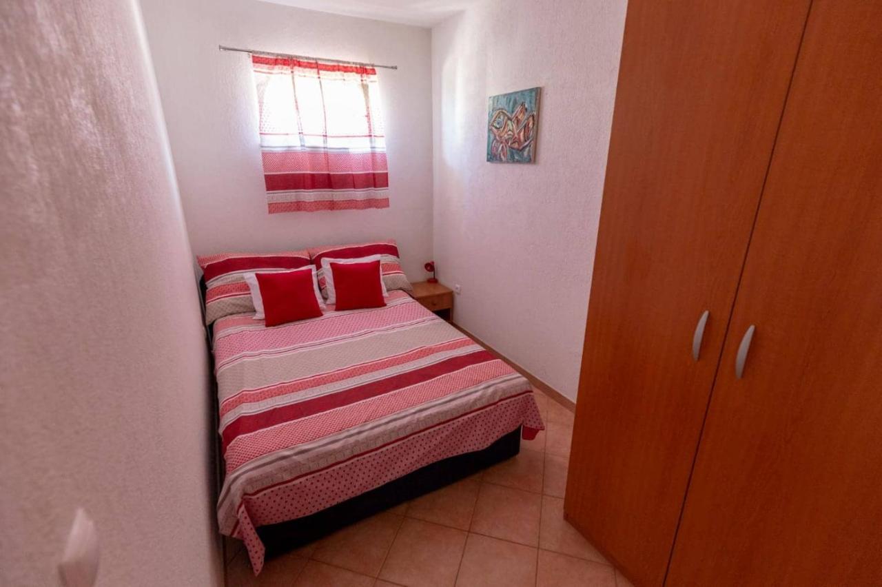 טוצפי Apartments Elena מראה חיצוני תמונה