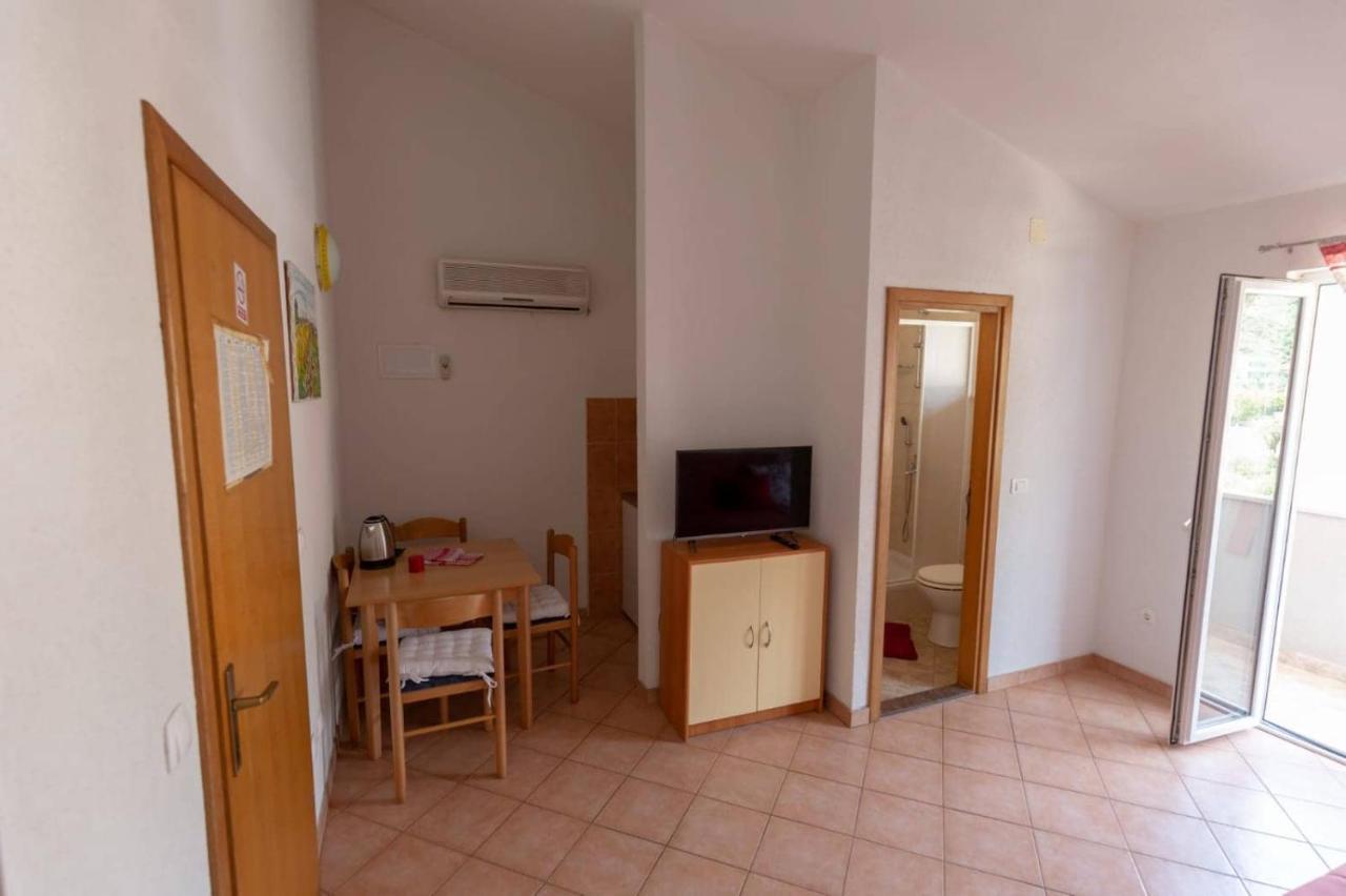 טוצפי Apartments Elena מראה חיצוני תמונה