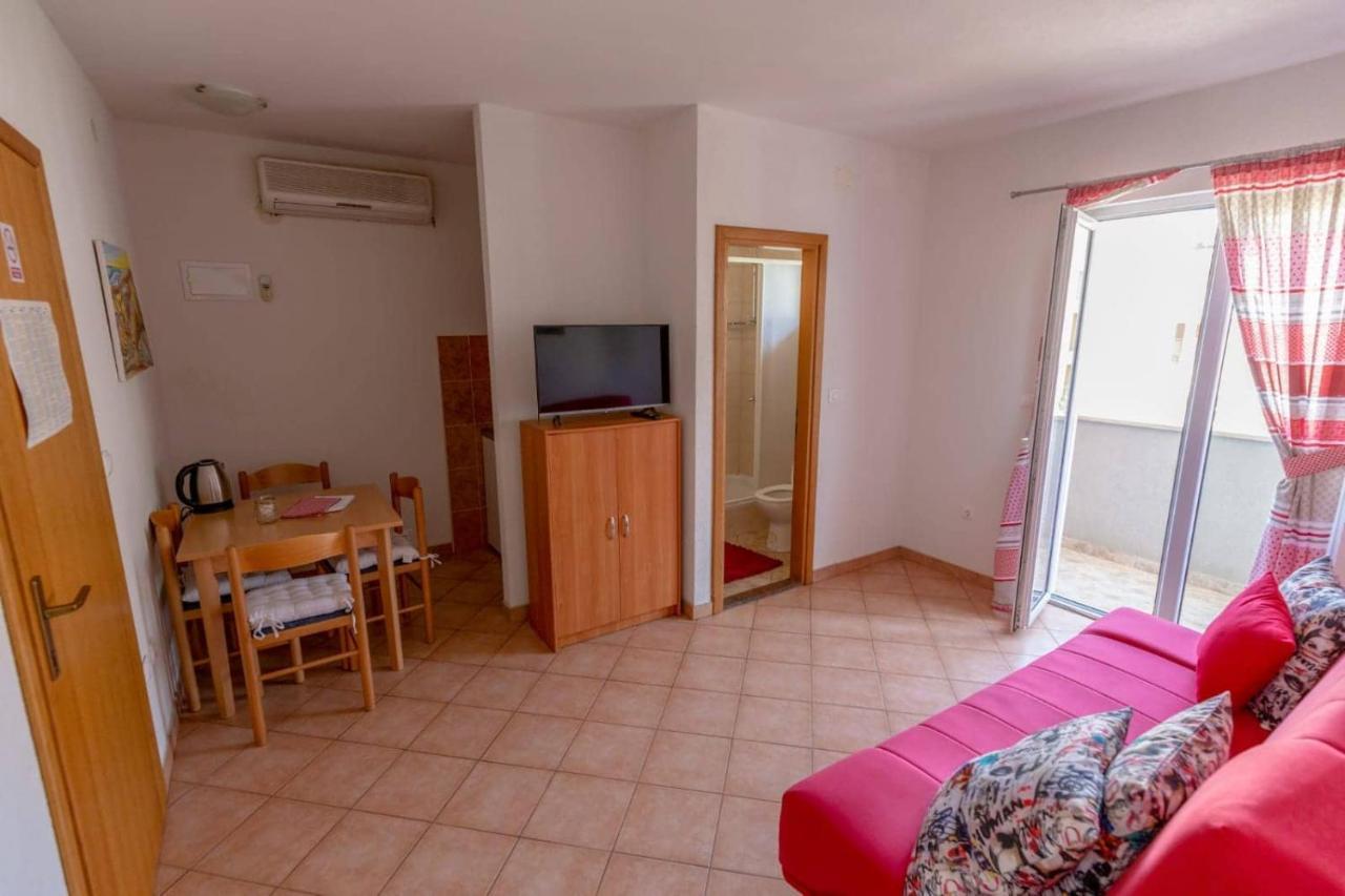טוצפי Apartments Elena מראה חיצוני תמונה
