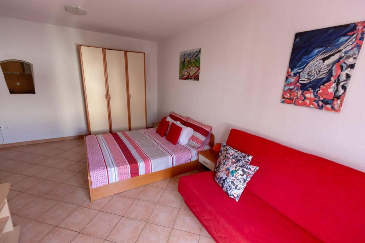 טוצפי Apartments Elena מראה חיצוני תמונה