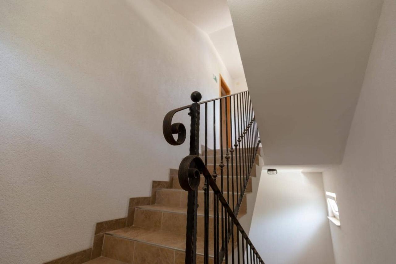 טוצפי Apartments Elena מראה חיצוני תמונה