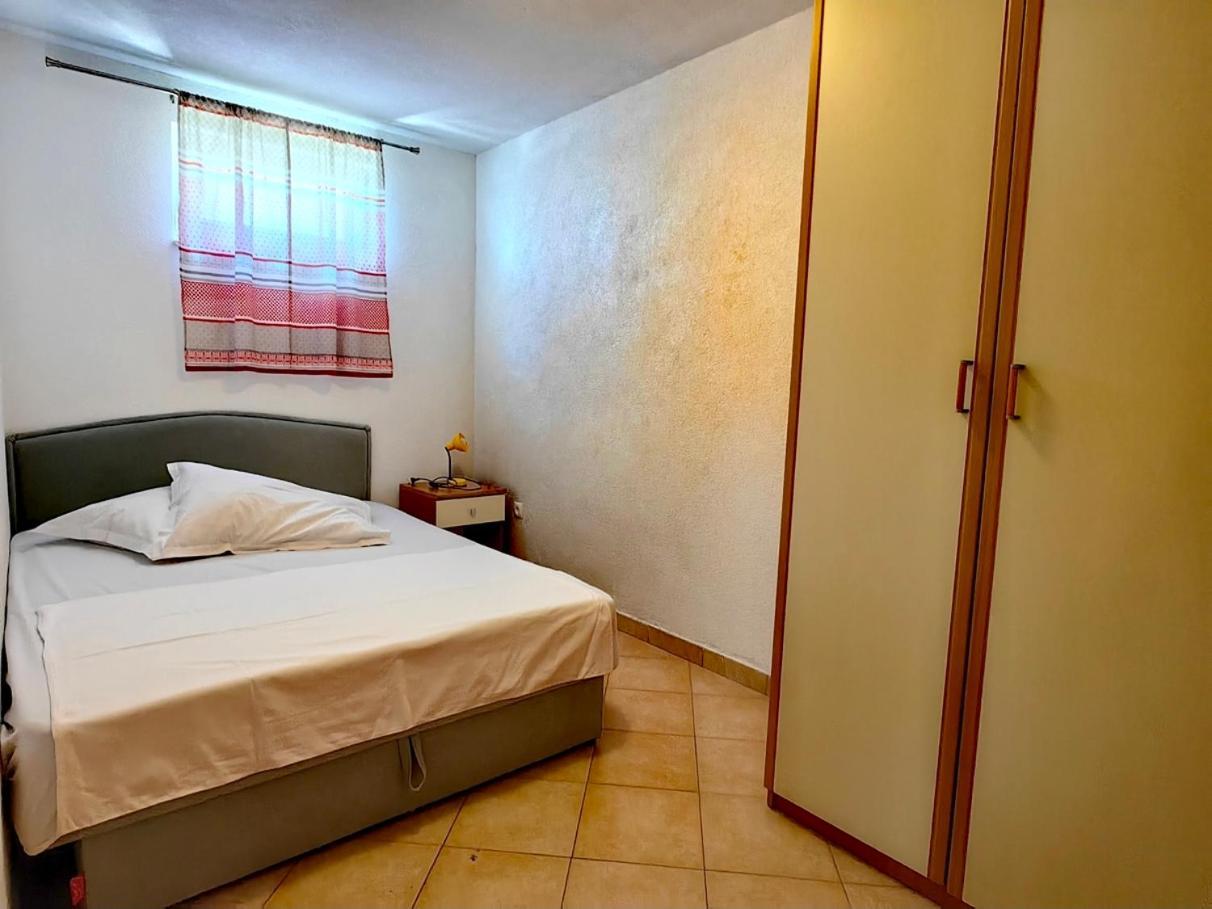 טוצפי Apartments Elena מראה חיצוני תמונה